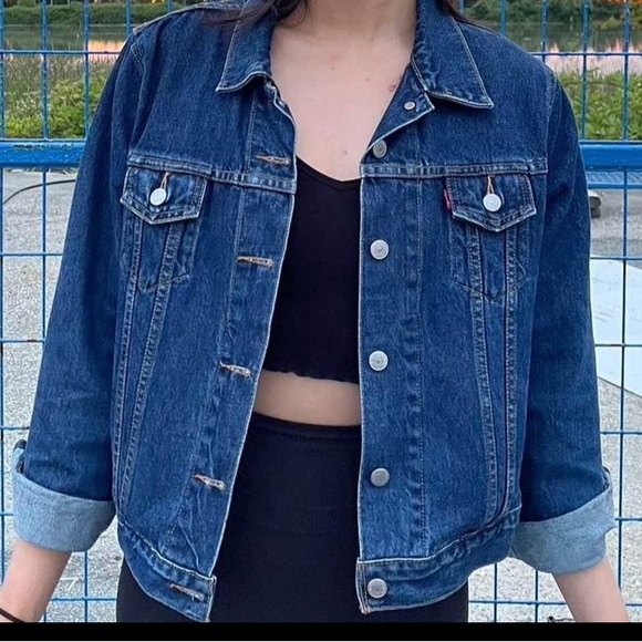Levi’s Denim Jacket - Picture 3 of 3